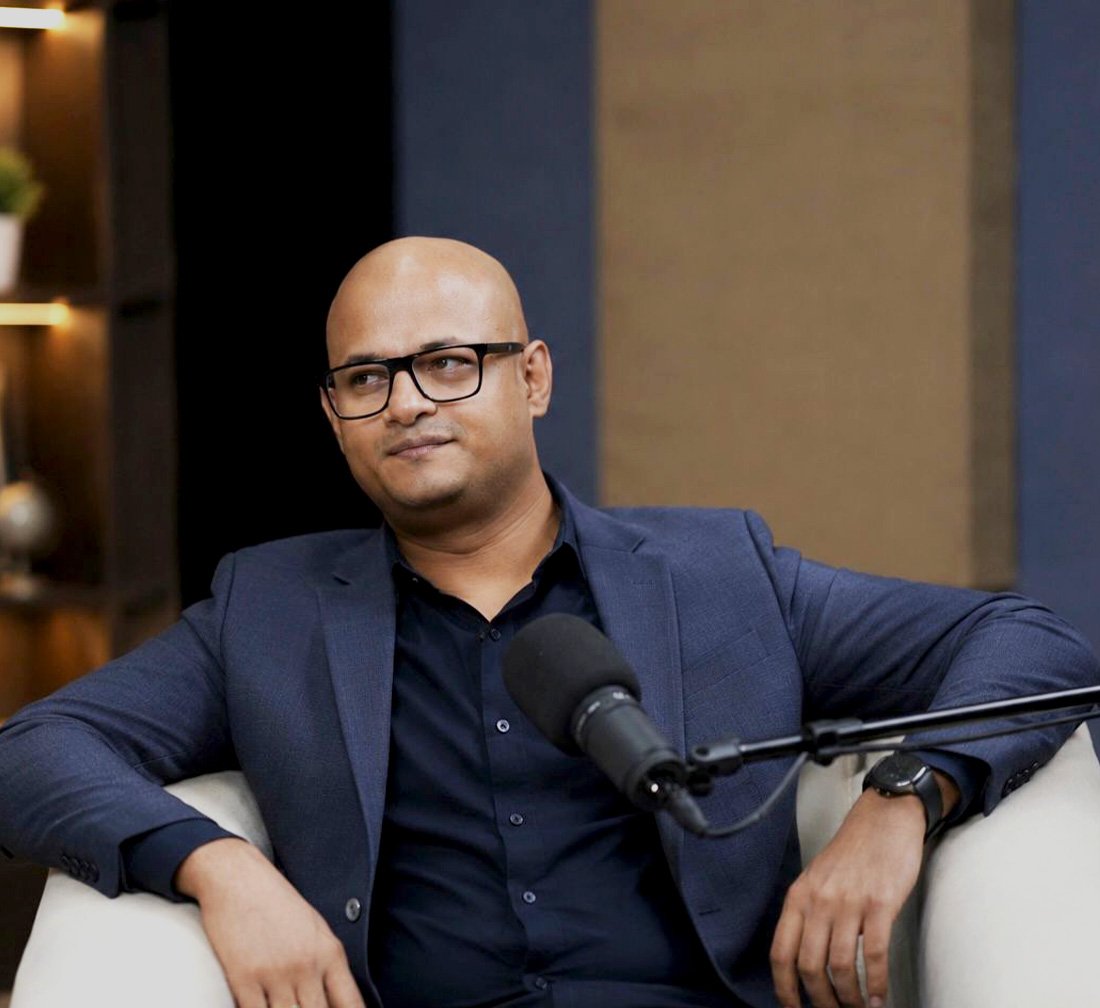 Dr. Vishnu Vasudevan, MD DM, is a senior consultant Endocrinologist and Diabetes specialist